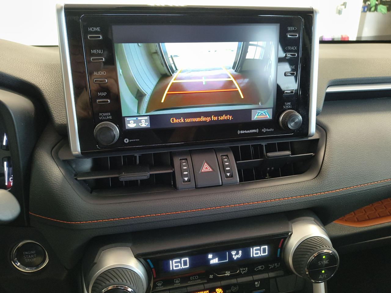 2019 Toyota RAV4 TRAIL Photo0