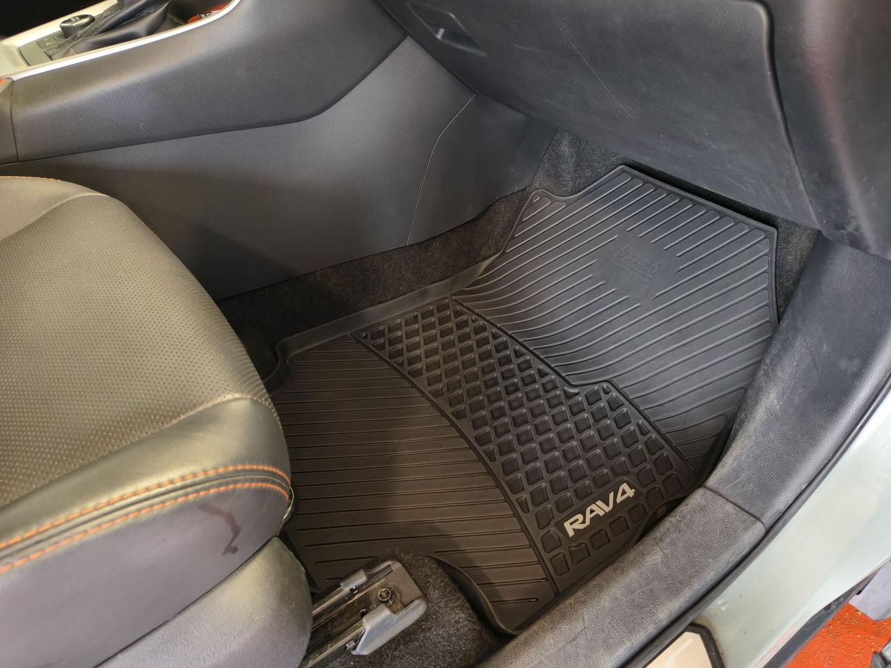 2019 Toyota RAV4 TRAIL Photo