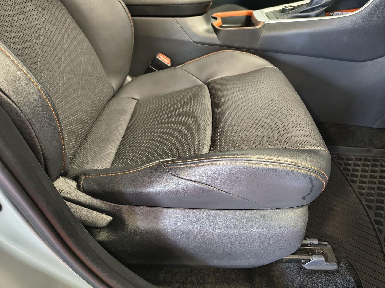 2019 Toyota RAV4 TRAIL Photo0