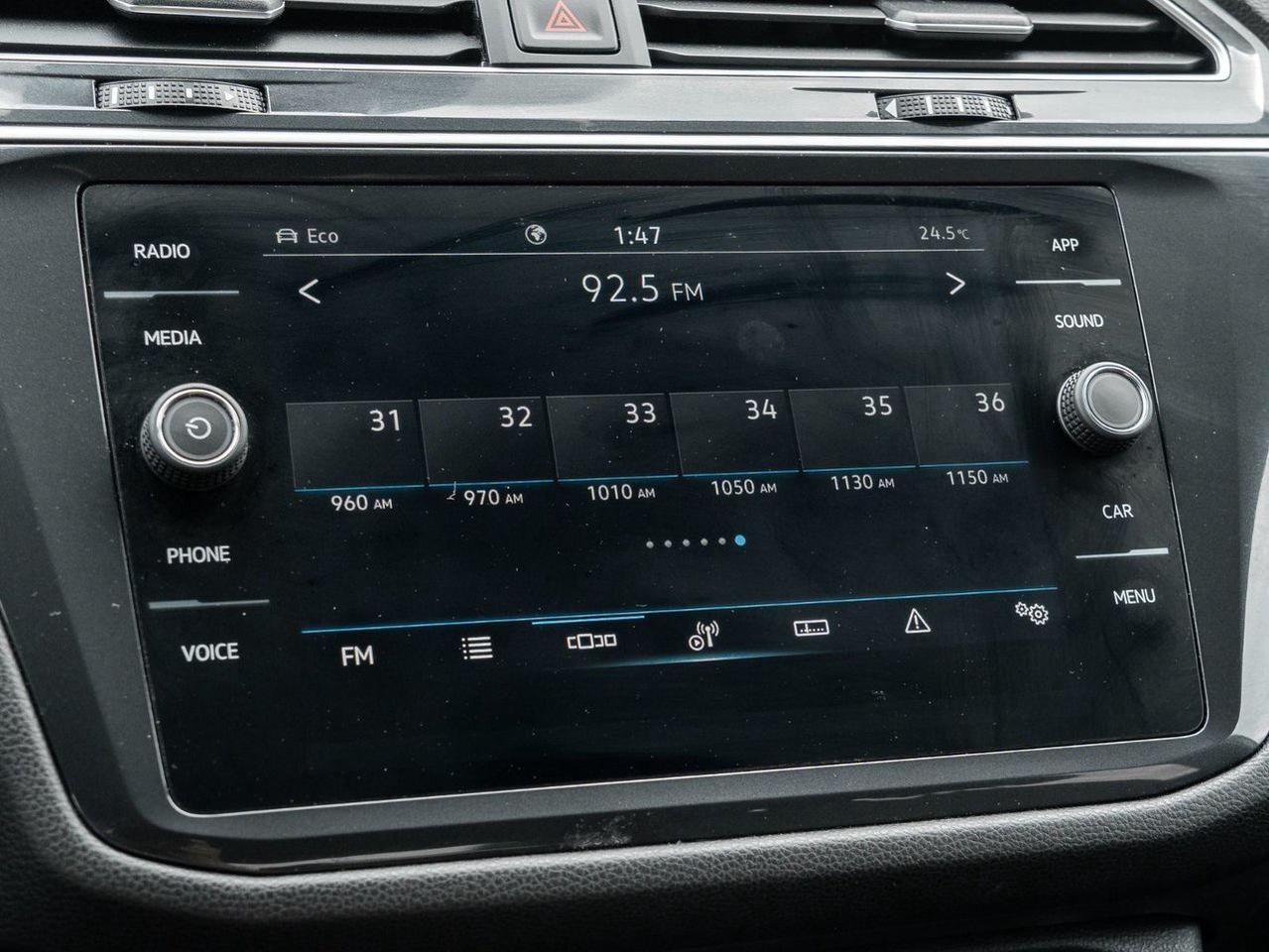 2024 Volkswagen Tiguan Comfortline R-Line Black Edition Photo