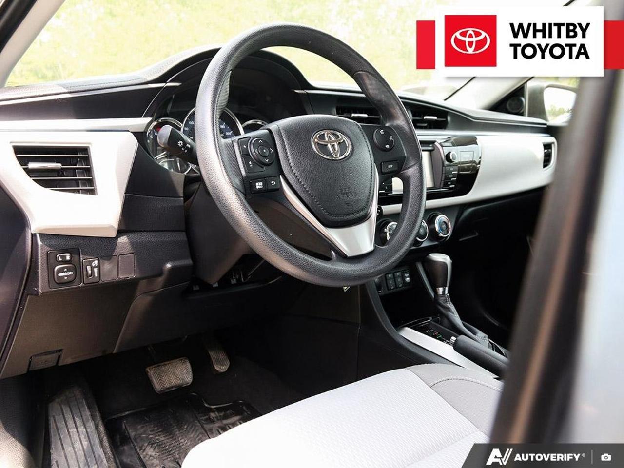 2015 Toyota Corolla LE CVT 1.8L Photo