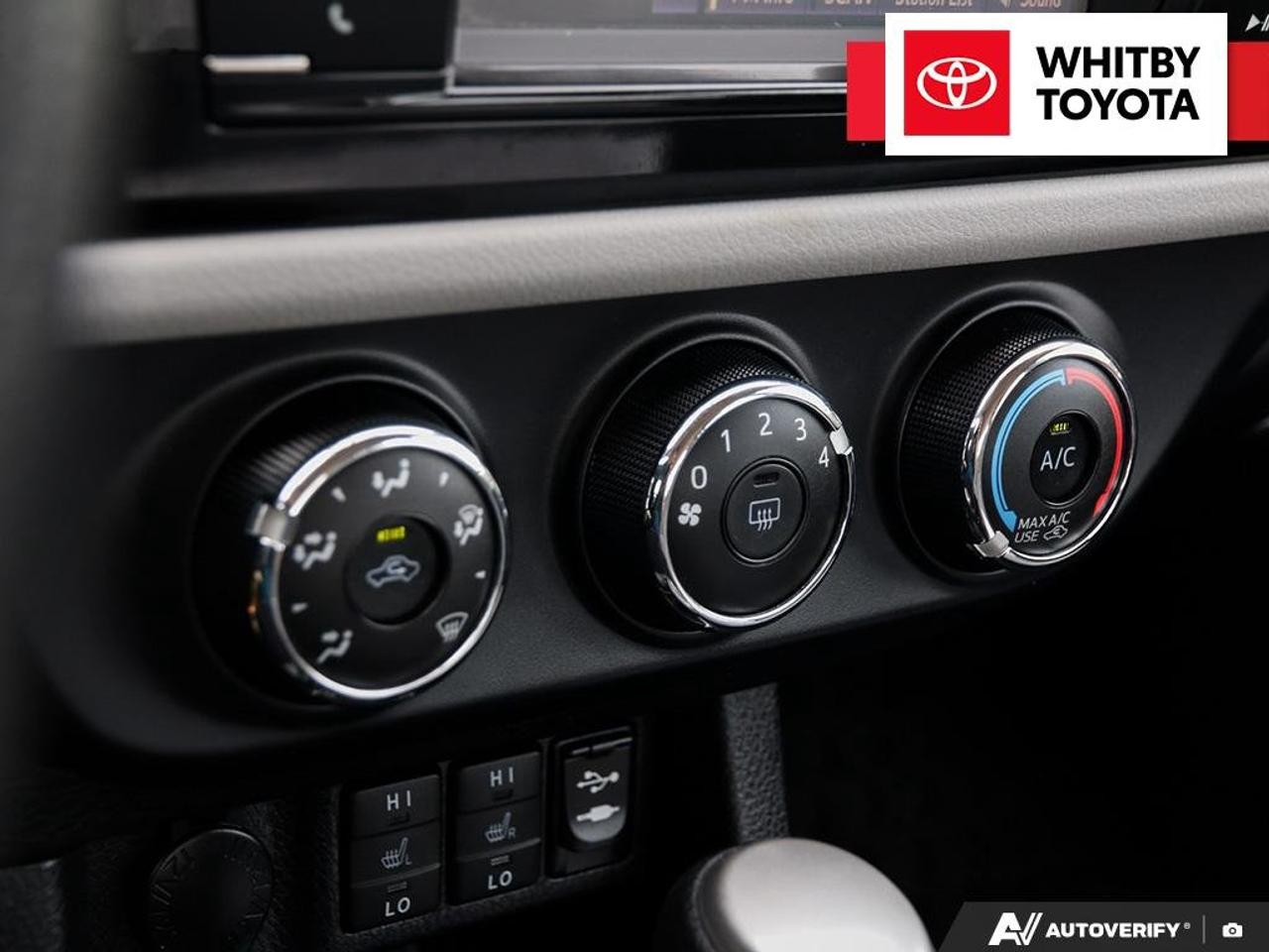2015 Toyota Corolla LE CVT 1.8L Photo