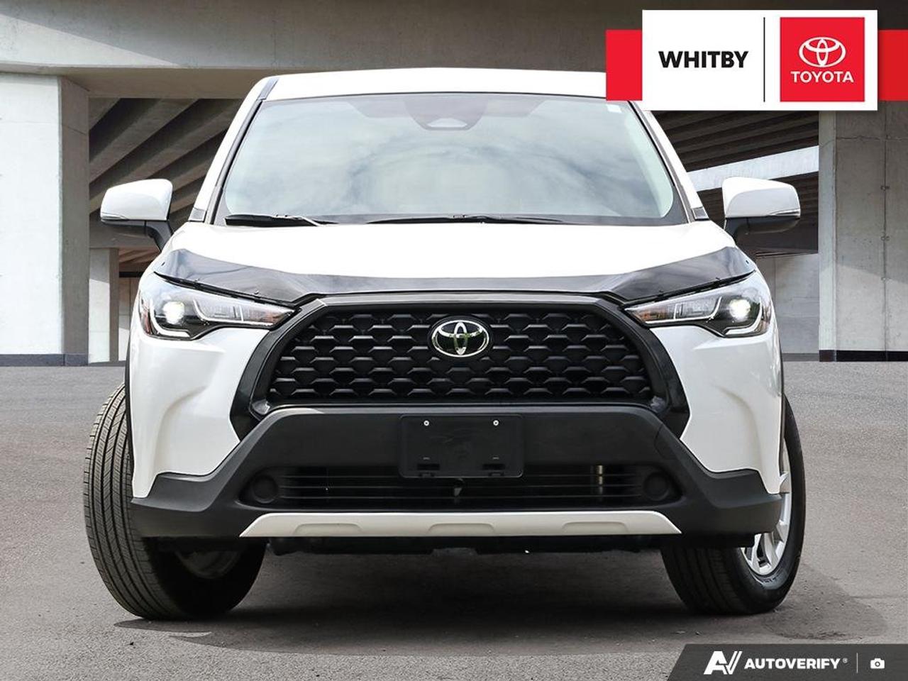 2023 Toyota Corolla Cross LE 2.0L Photo3