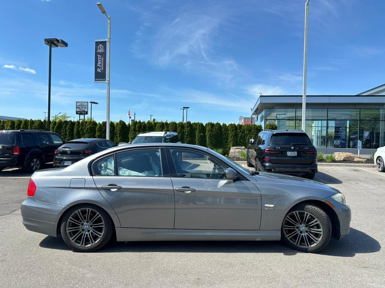 2011 BMW 3 Series 4dr Sdn 328i xDrive AWD Exec Ed Photo