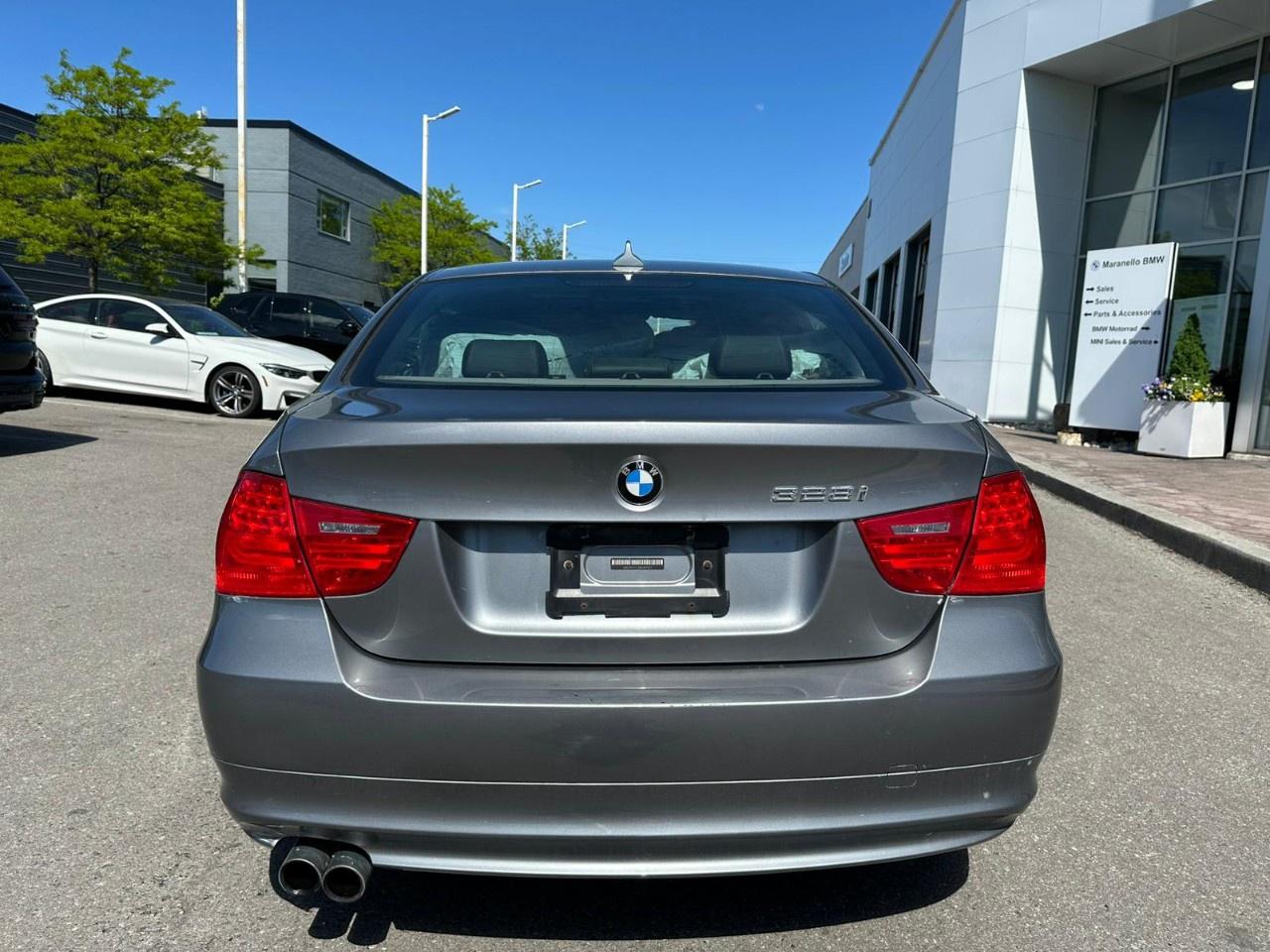 2011 BMW 3 Series 4dr Sdn 328i xDrive AWD Exec Ed Photo