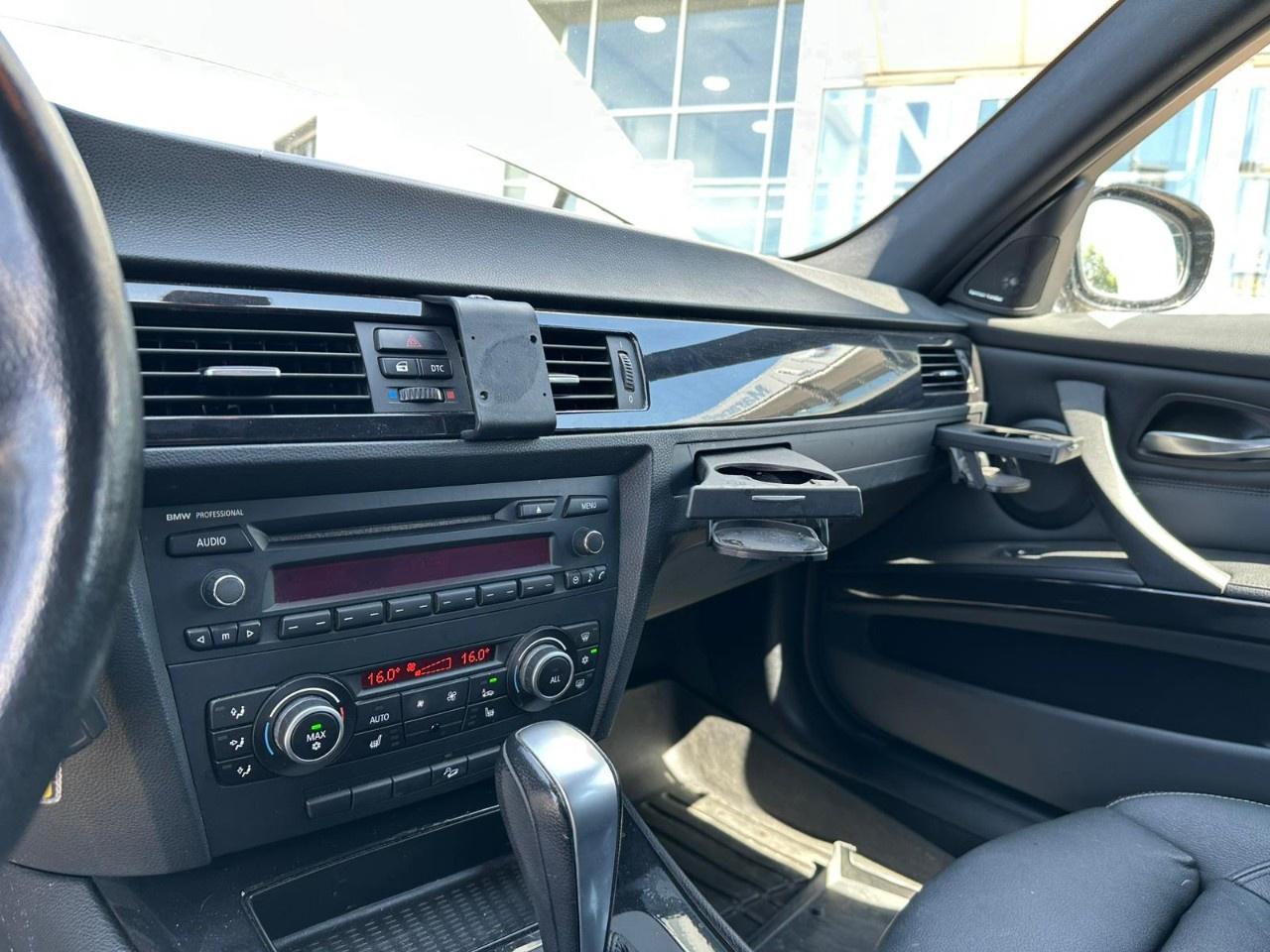 2011 BMW 3 Series 4dr Sdn 328i xDrive AWD Exec Ed Photo