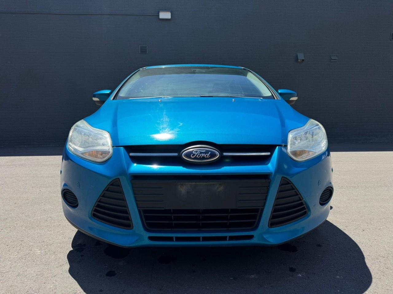 2013 Ford Focus 4DR SDN SE Photo0