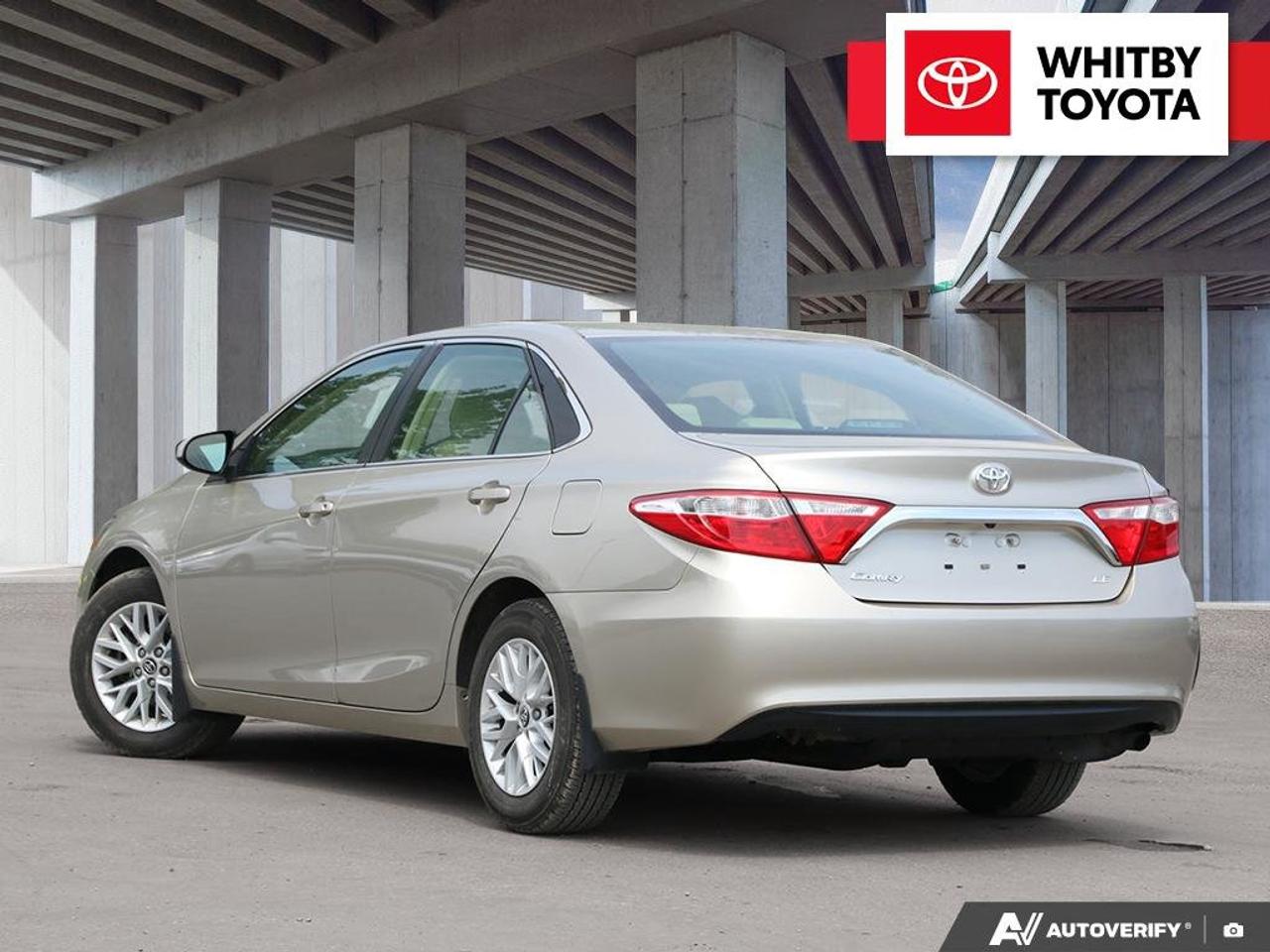 2016 Toyota Camry LE 2.5L Photo4