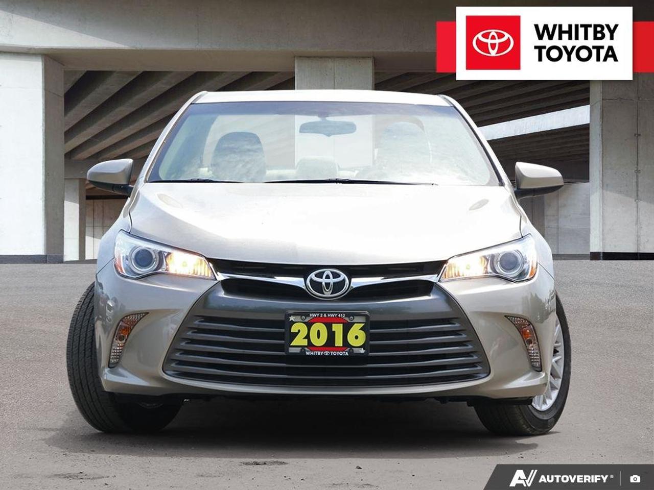 2016 Toyota Camry LE 2.5L Photo