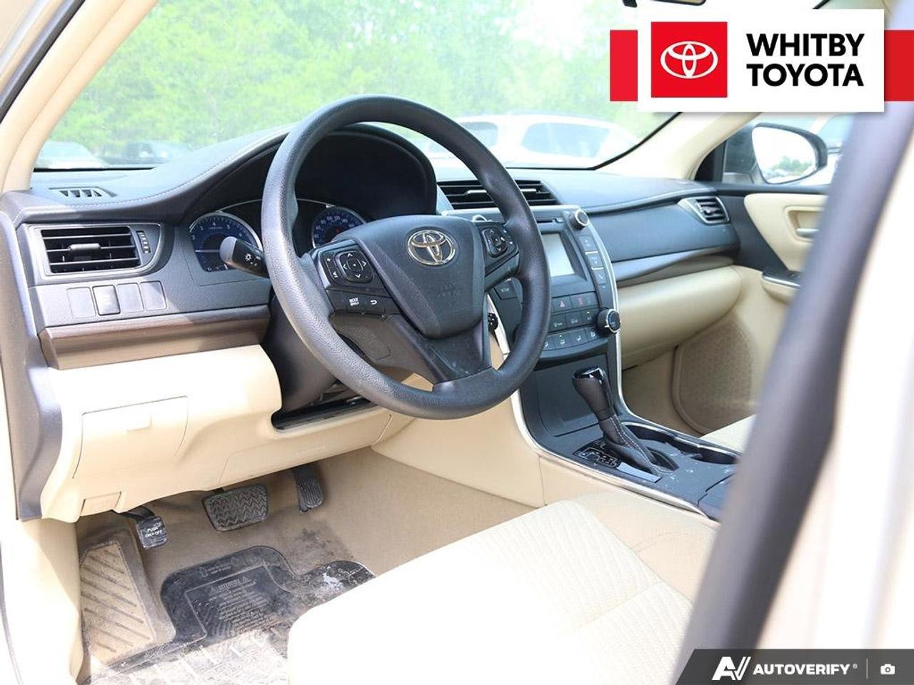 2016 Toyota Camry LE 2.5L Photo