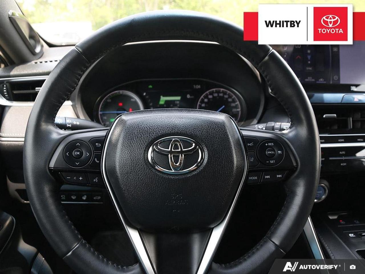 2021 Toyota Venza Hybrid Limited 2.5L Photo