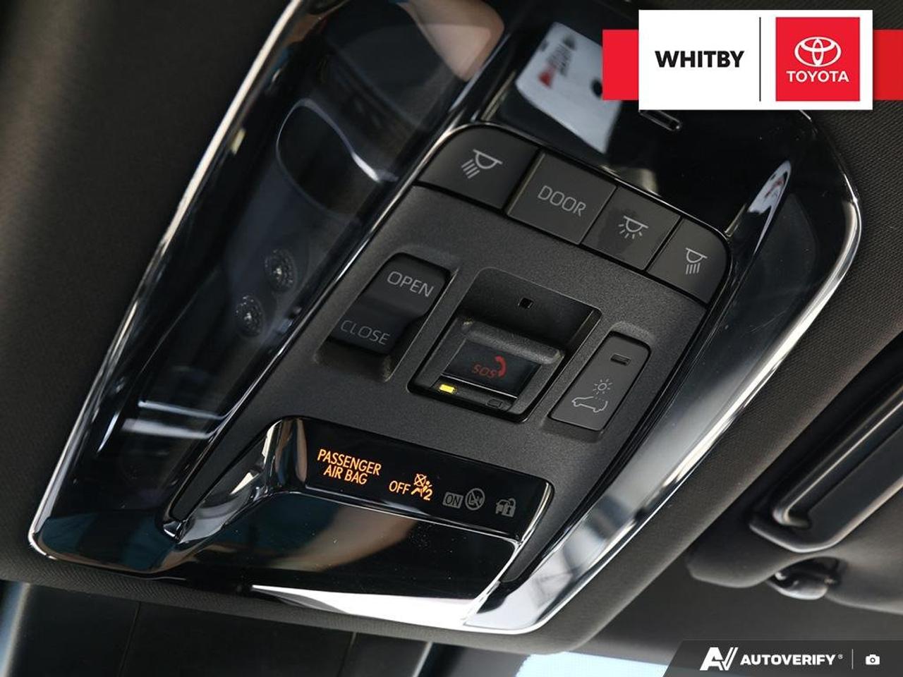 2021 Toyota Venza Hybrid Limited 2.5L Photo