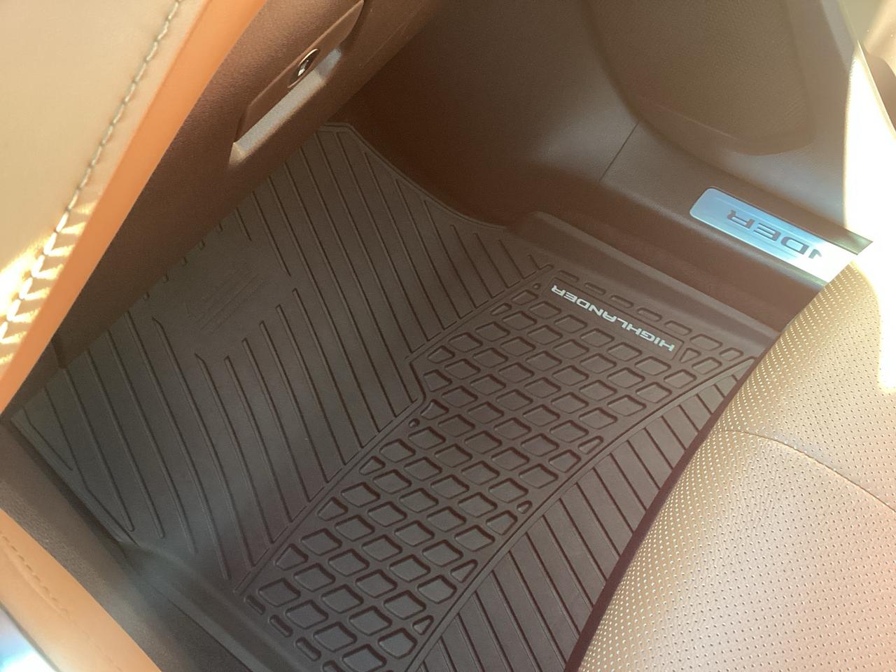 2022 Toyota Highlander PLATINUM AWD Photo