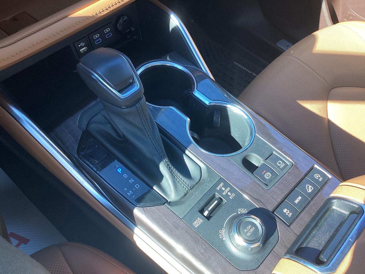 2022 Toyota Highlander PLATINUM AWD Photo