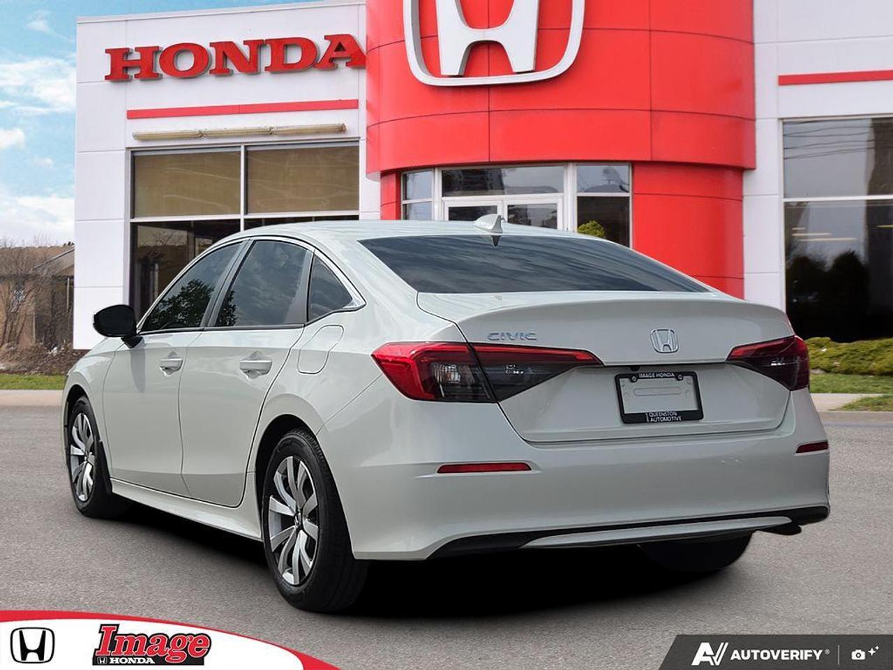 2024 Honda Civic Sedan LX-B CVT   LOW KM   NO CLAIMS   ONE OWNER Photo3