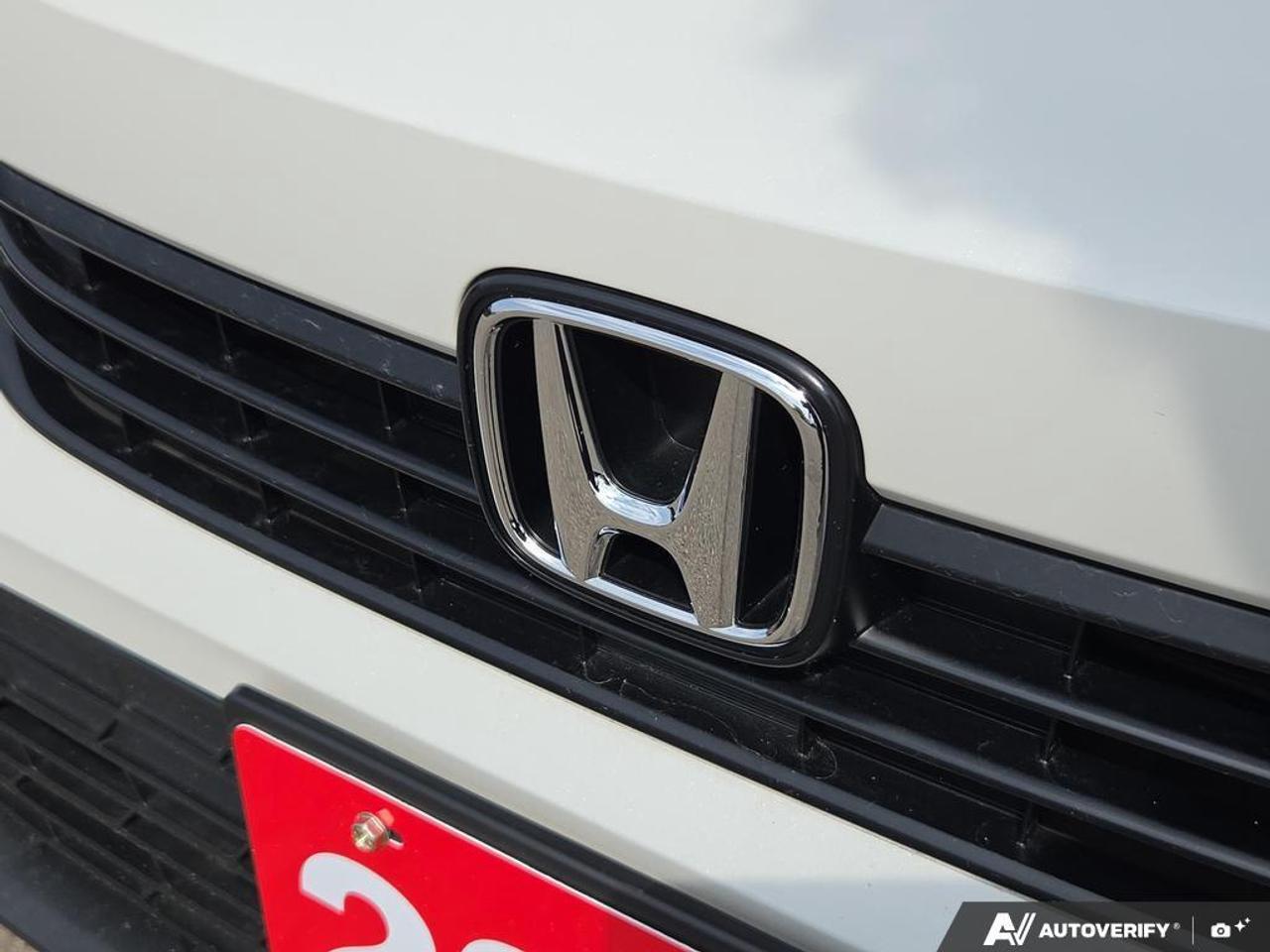 2024 Honda Civic Sedan LX-B CVT   LOW KM   NO CLAIMS   ONE OWNER Photo
