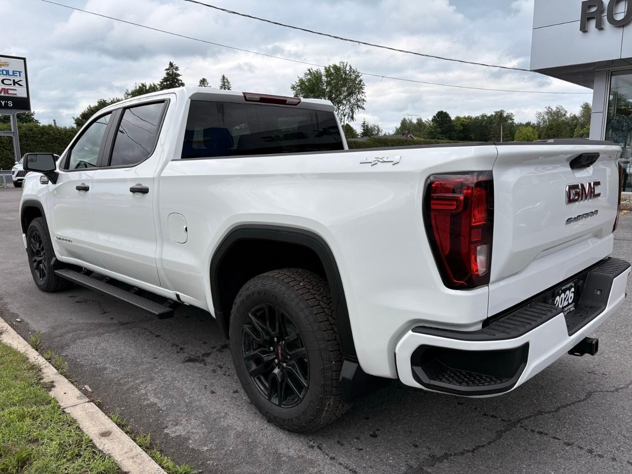 2026 GMC Sierra 1500 Crew Cab Standard Box 4-Wheel Drive Pro Photo