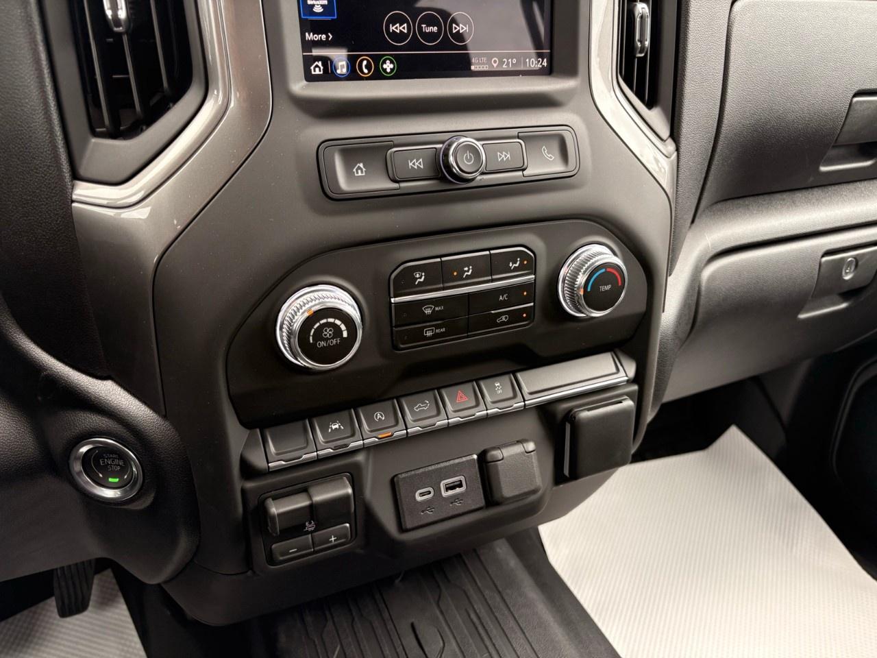 2026 GMC Sierra 1500 Crew Cab Standard Box 4-Wheel Drive Pro Photo