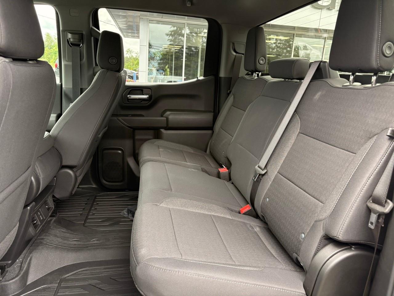 2026 GMC Sierra 1500 Crew Cab Standard Box 4-Wheel Drive Pro Photo