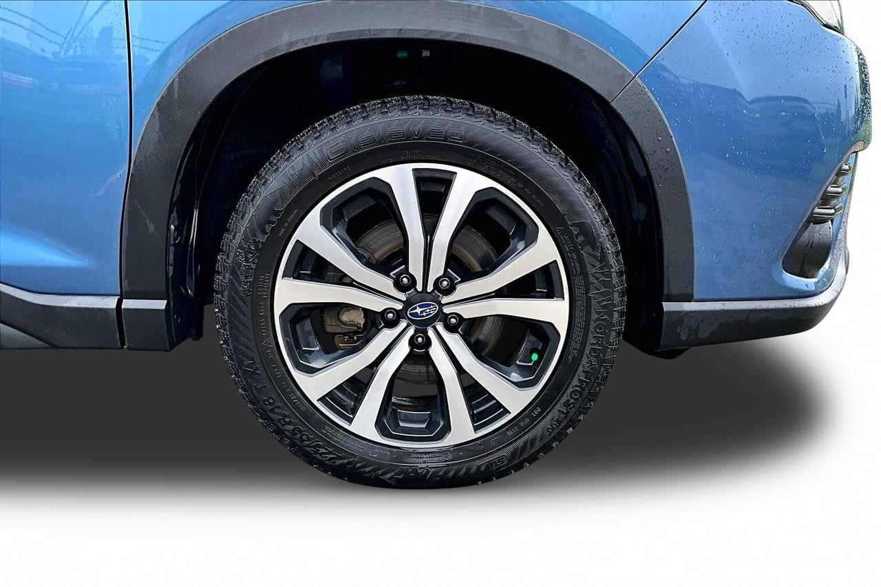 2024 Subaru Forester LIMITED AWD   ACCIDENT FREE   2 SETS OF TIRES Photo