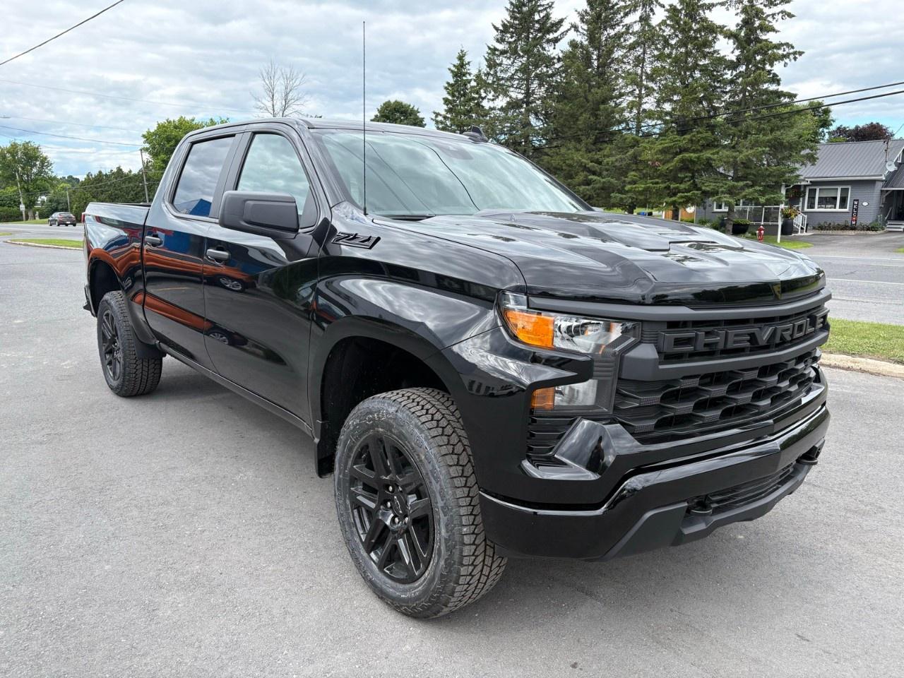2026 Chevrolet Silverado 1500 Crew Cab Short Box 4-Wheel Drive Custom Trail Boss Photo