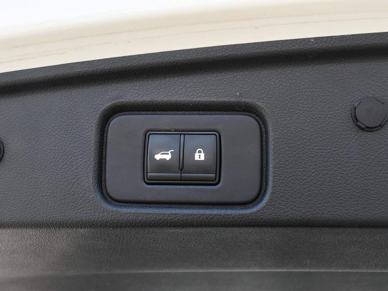 2023 Nissan Pathfinder SV  - Certified - Sunroof Photo