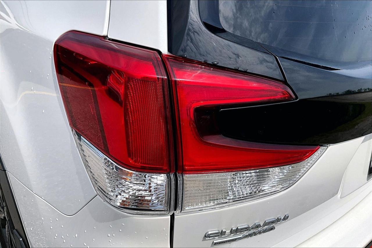 2024 Subaru Forester SPORT AWD   CLEAN CARFAX   POWER TRUNK   SUNROOF Photo
