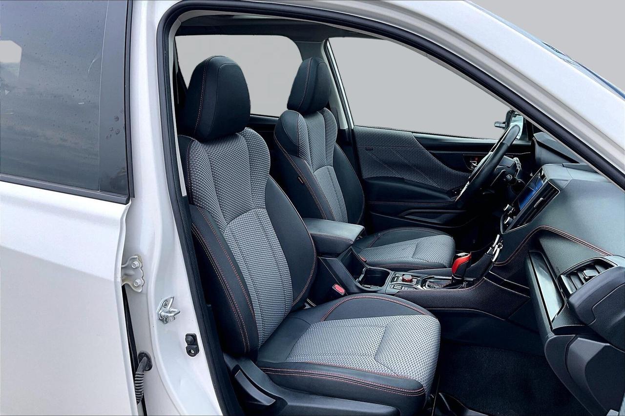 2024 Subaru Forester SPORT AWD   CLEAN CARFAX   POWER TRUNK   SUNROOF Photo