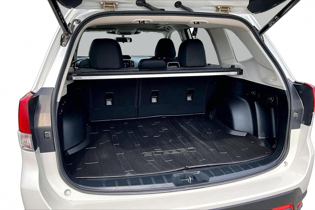 2024 Subaru Forester SPORT AWD   CLEAN CARFAX   POWER TRUNK   SUNROOF Photo