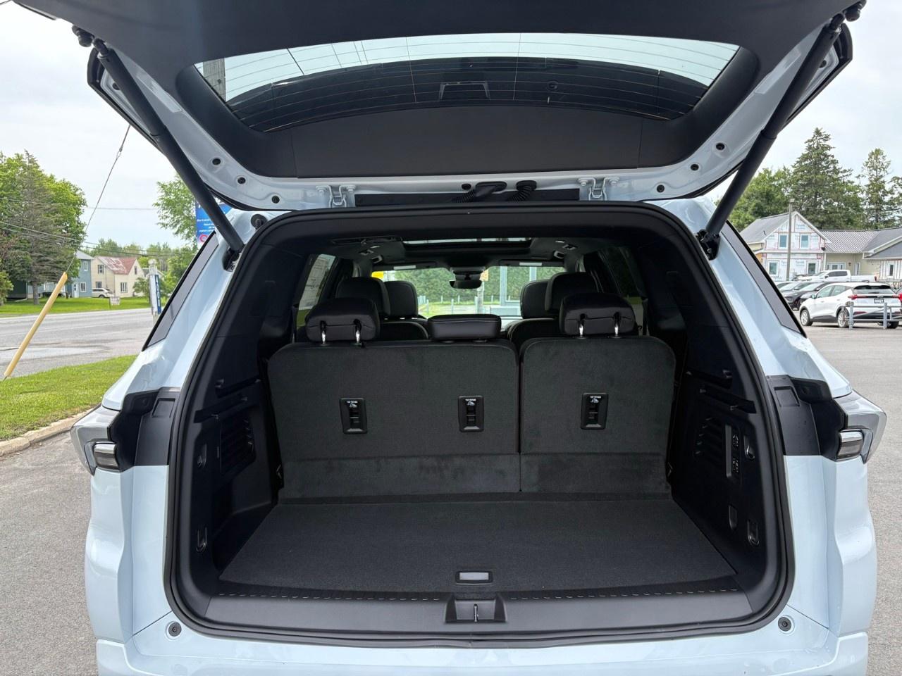 2026 Buick Enclave AWD 4dr Avenir Photo