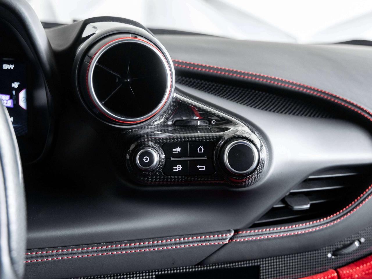2022 Ferrari F8 Spider  Photo
