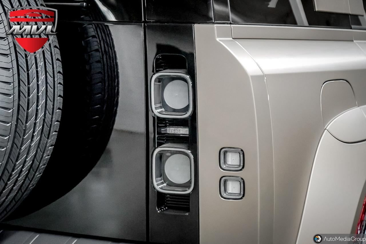 2025 Land Rover Defender P635 OCTA Edition One 4dr All-Wheel Drive 110 Photo