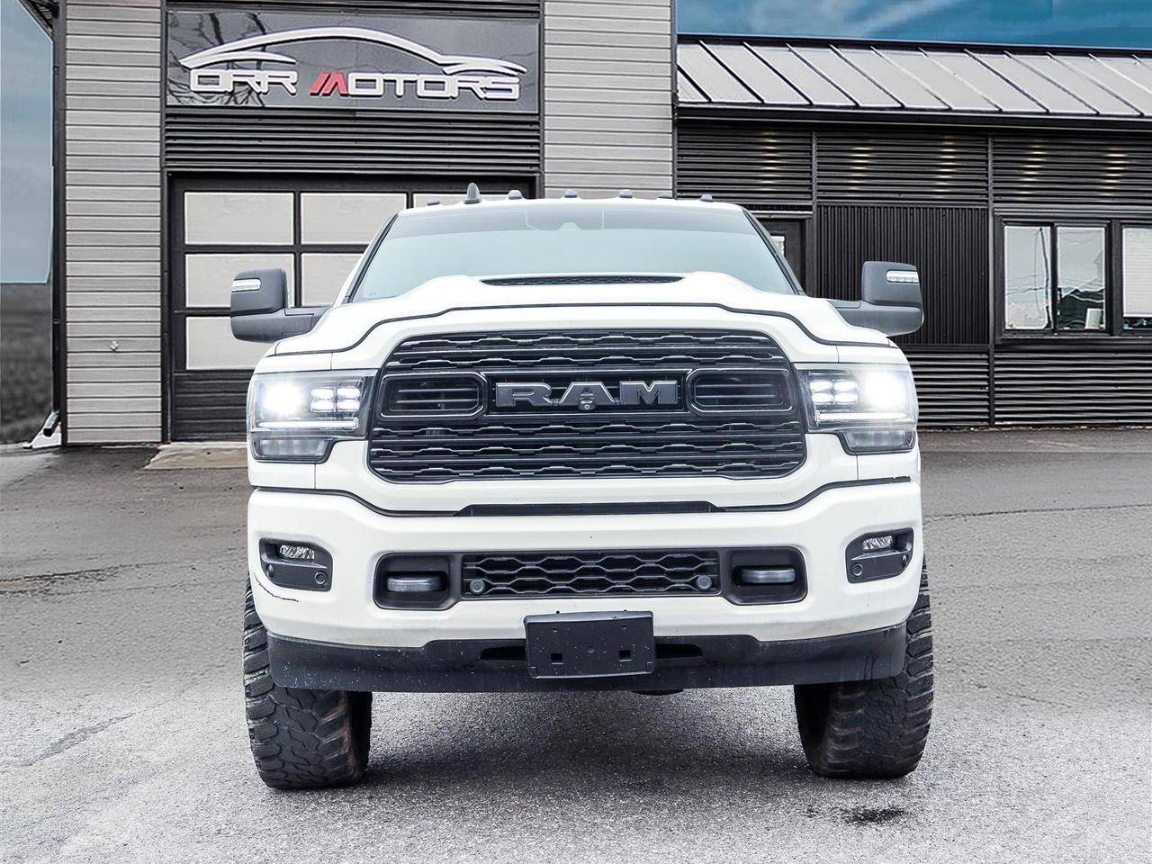 2023 RAM 3500 Limited Photo