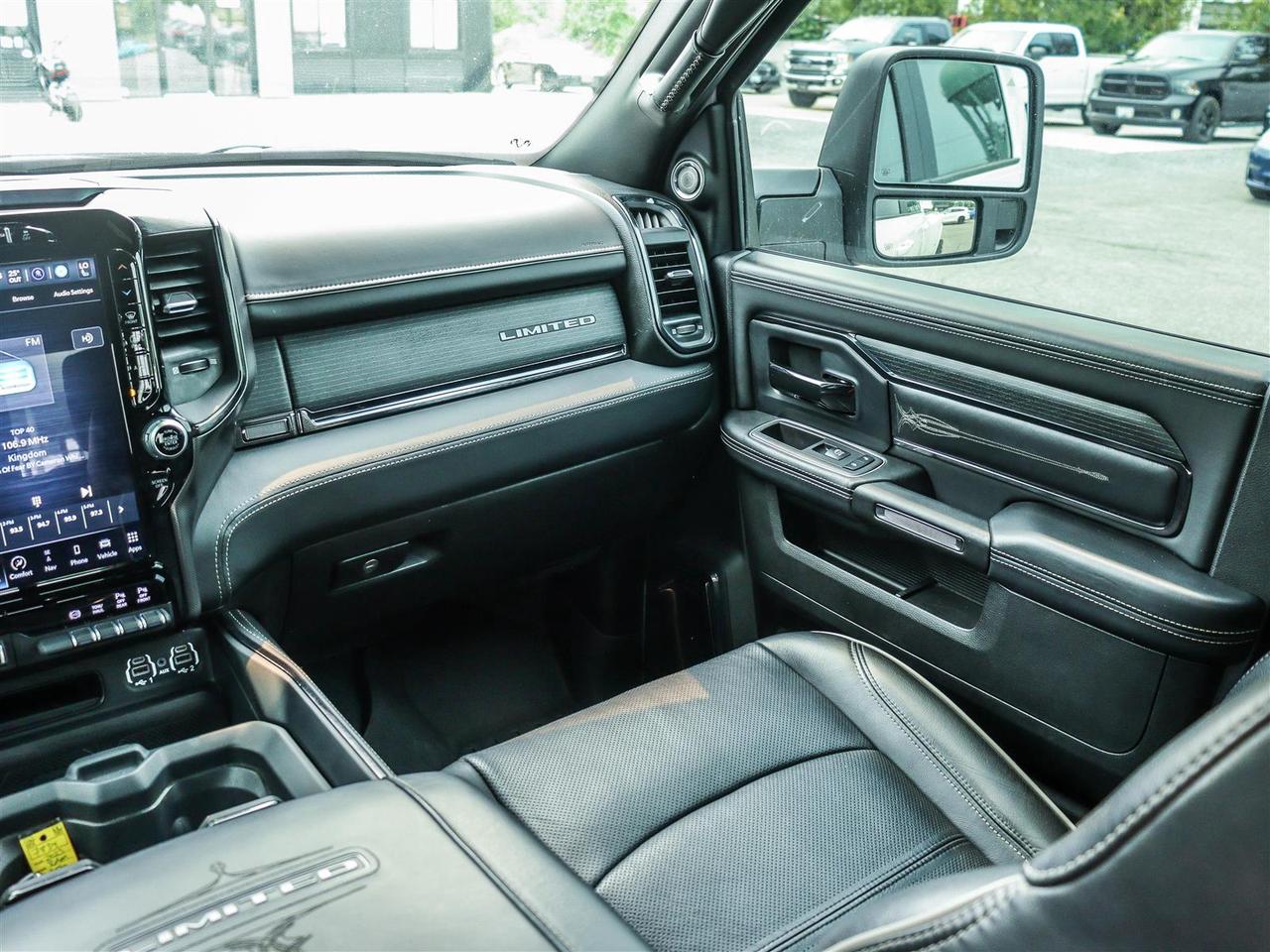 2023 RAM 3500 Limited Photo