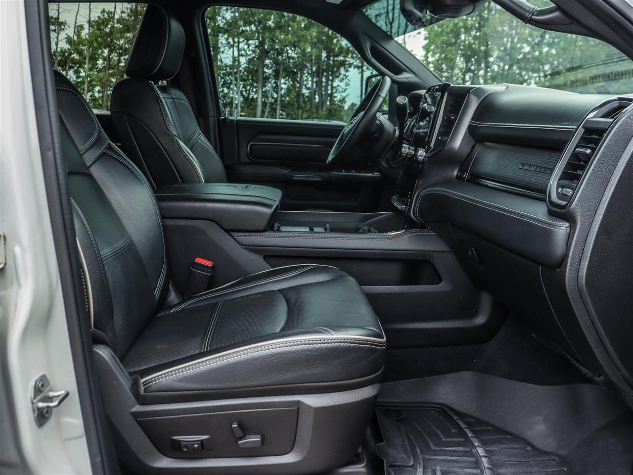 2023 RAM 3500 Limited Photo