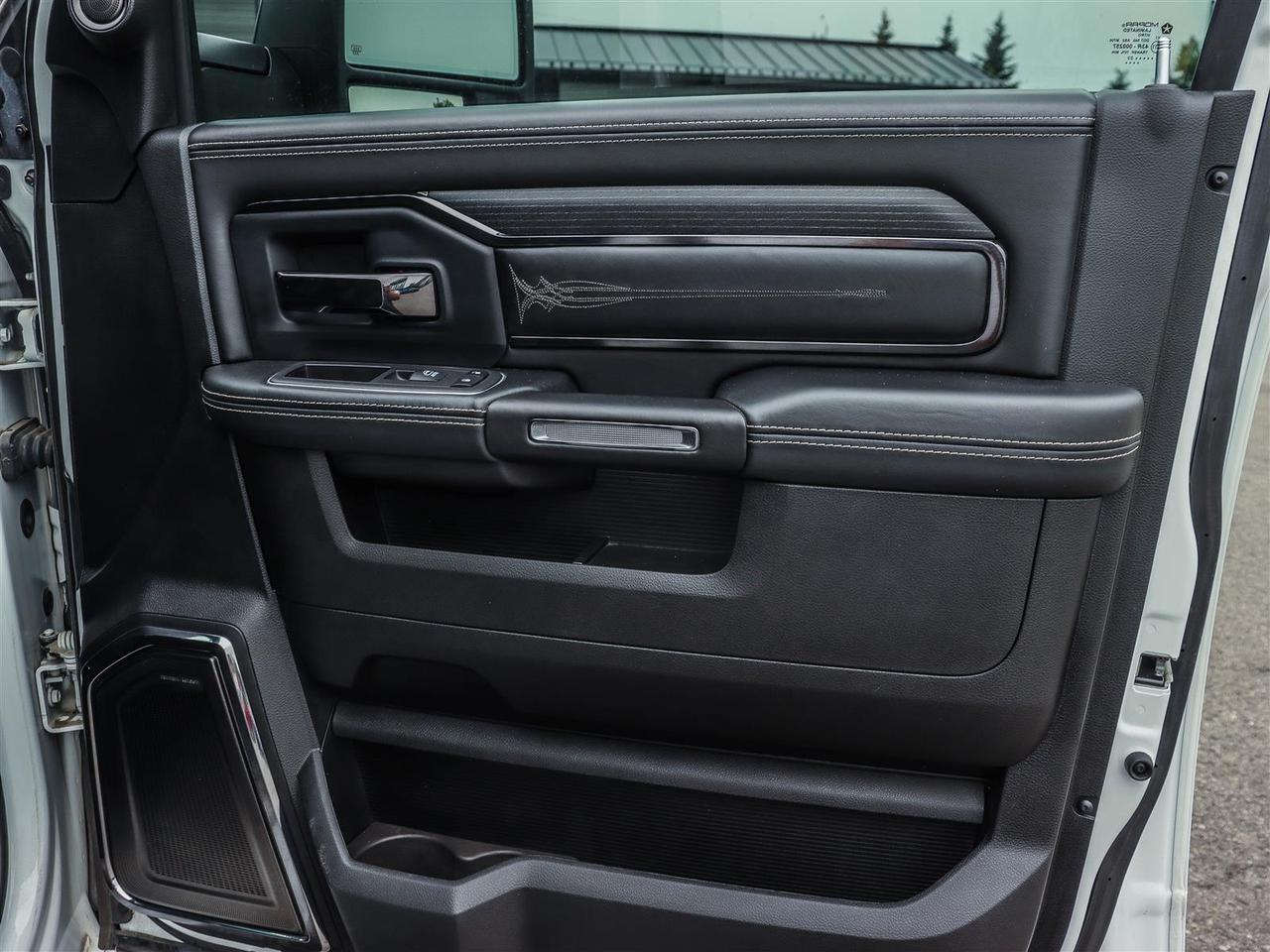 2023 RAM 3500 Limited Photo