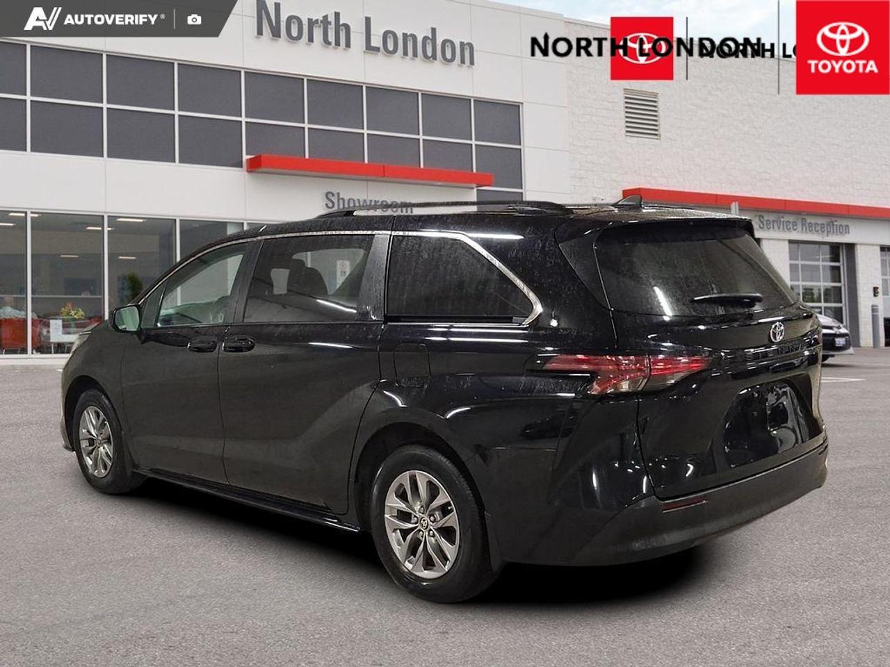 2022 Toyota Sienna  Photo