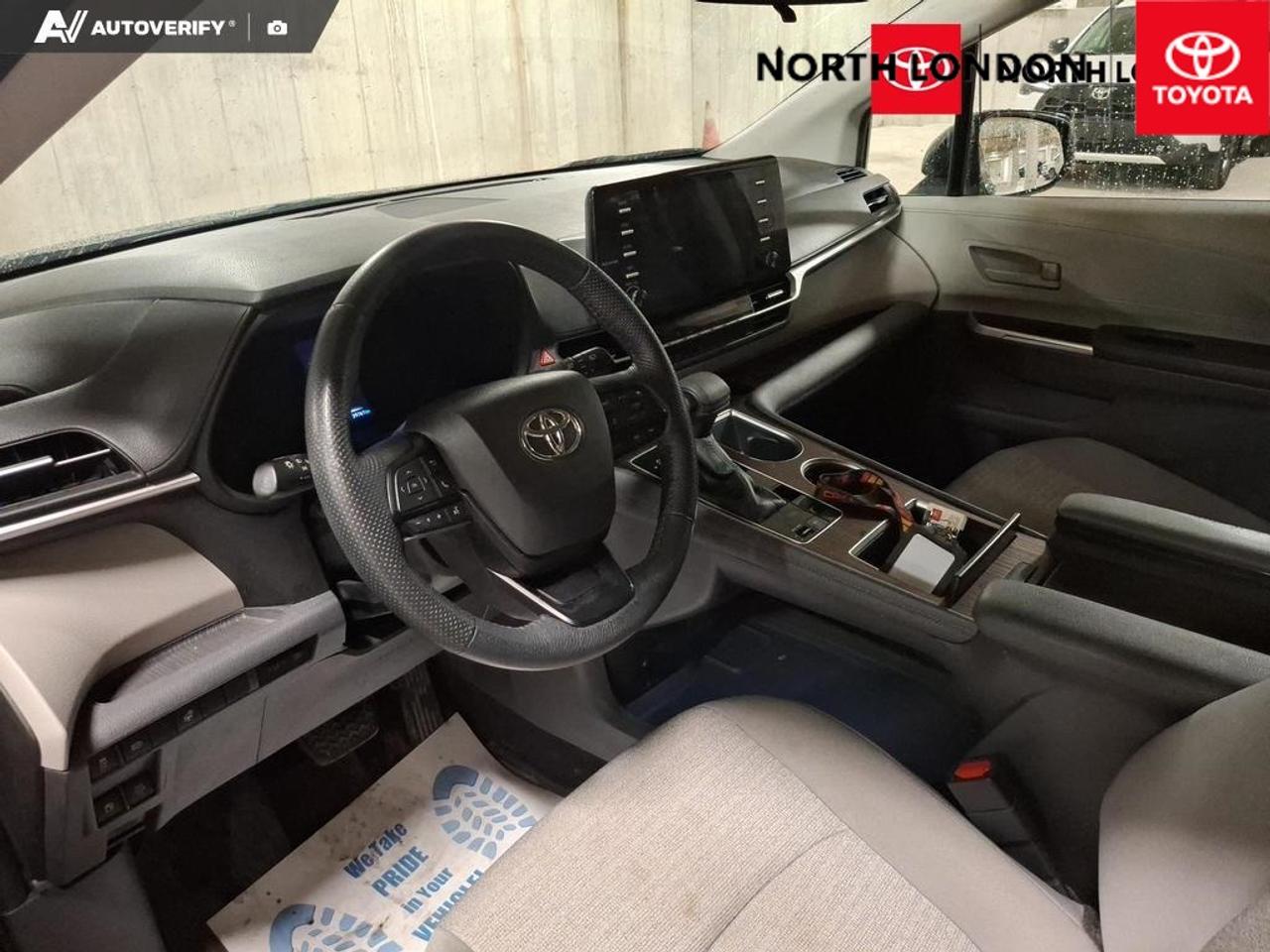 2022 Toyota Sienna  Photo