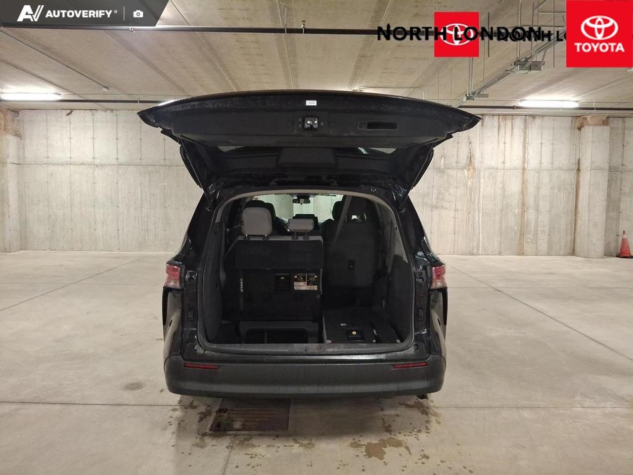 2022 Toyota Sienna  Photo