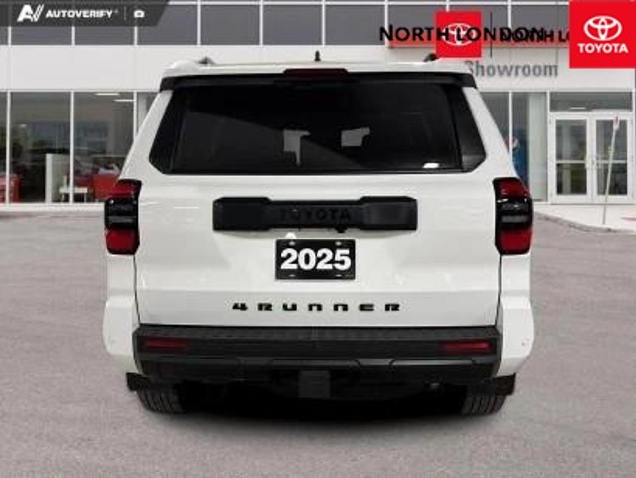 2025 Toyota 4Runner Base 4dr 4x4 Photo4