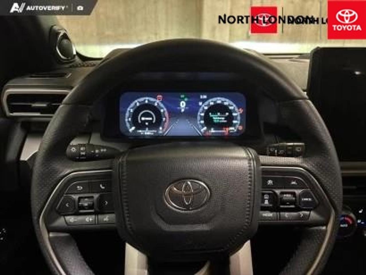 2025 Toyota 4Runner Base 4dr 4x4 Photo