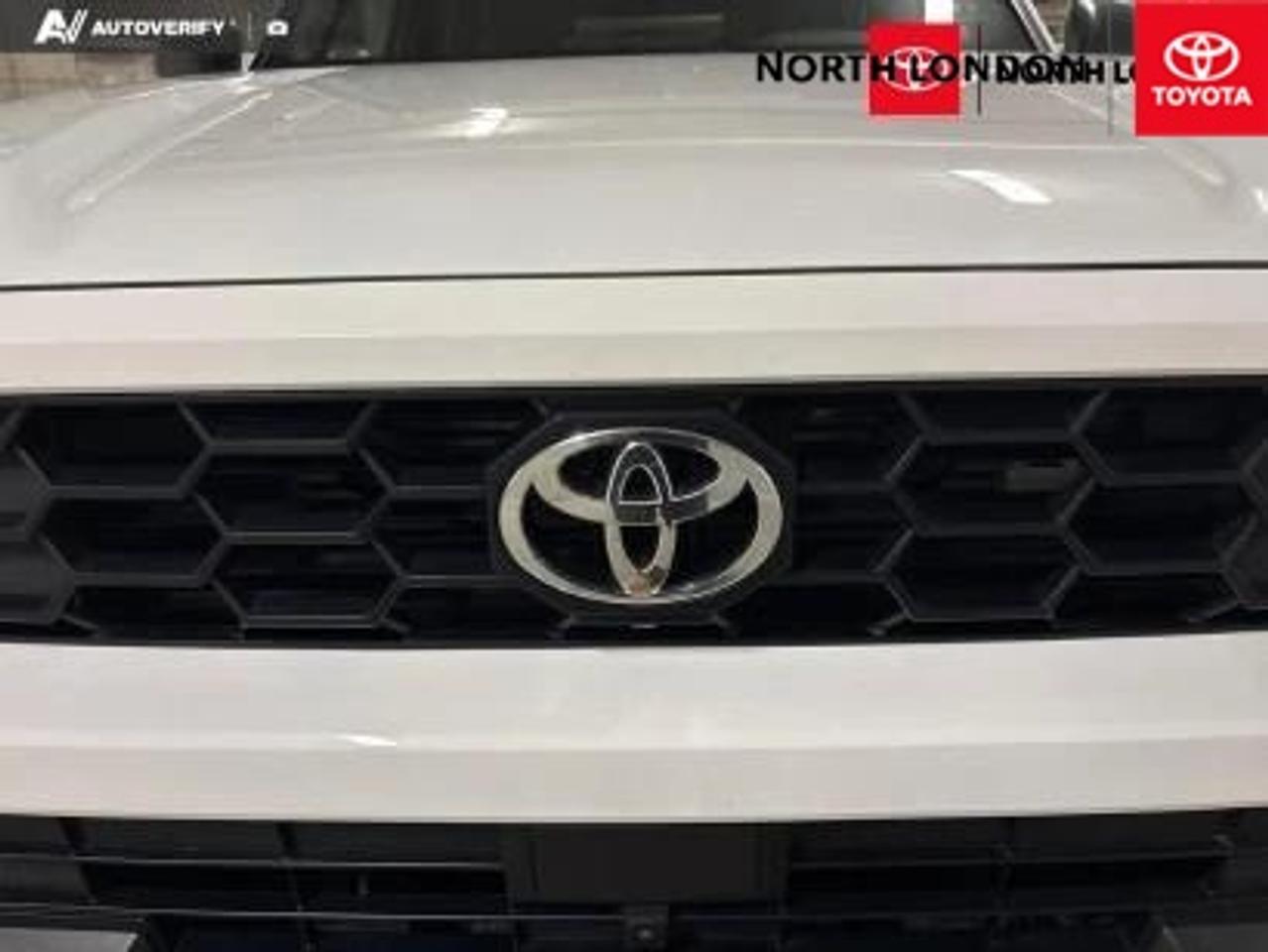 2025 Toyota 4Runner Base 4dr 4x4 Photo