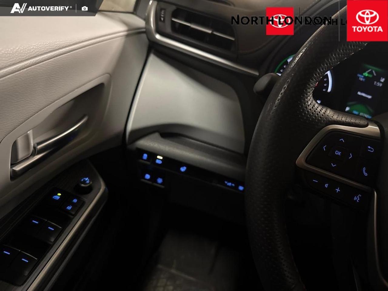 2024 Toyota Sienna  Photo