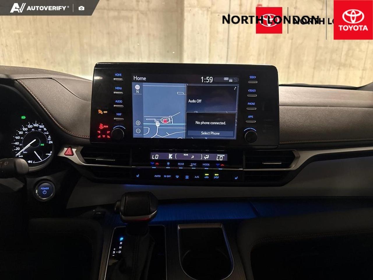 2024 Toyota Sienna  Photo