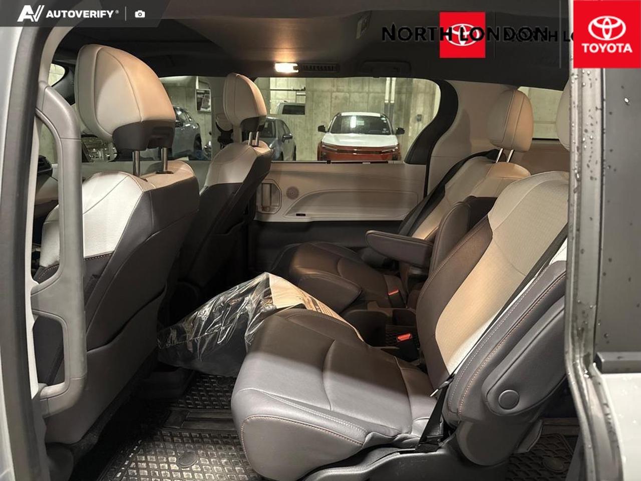 2024 Toyota Sienna  Photo