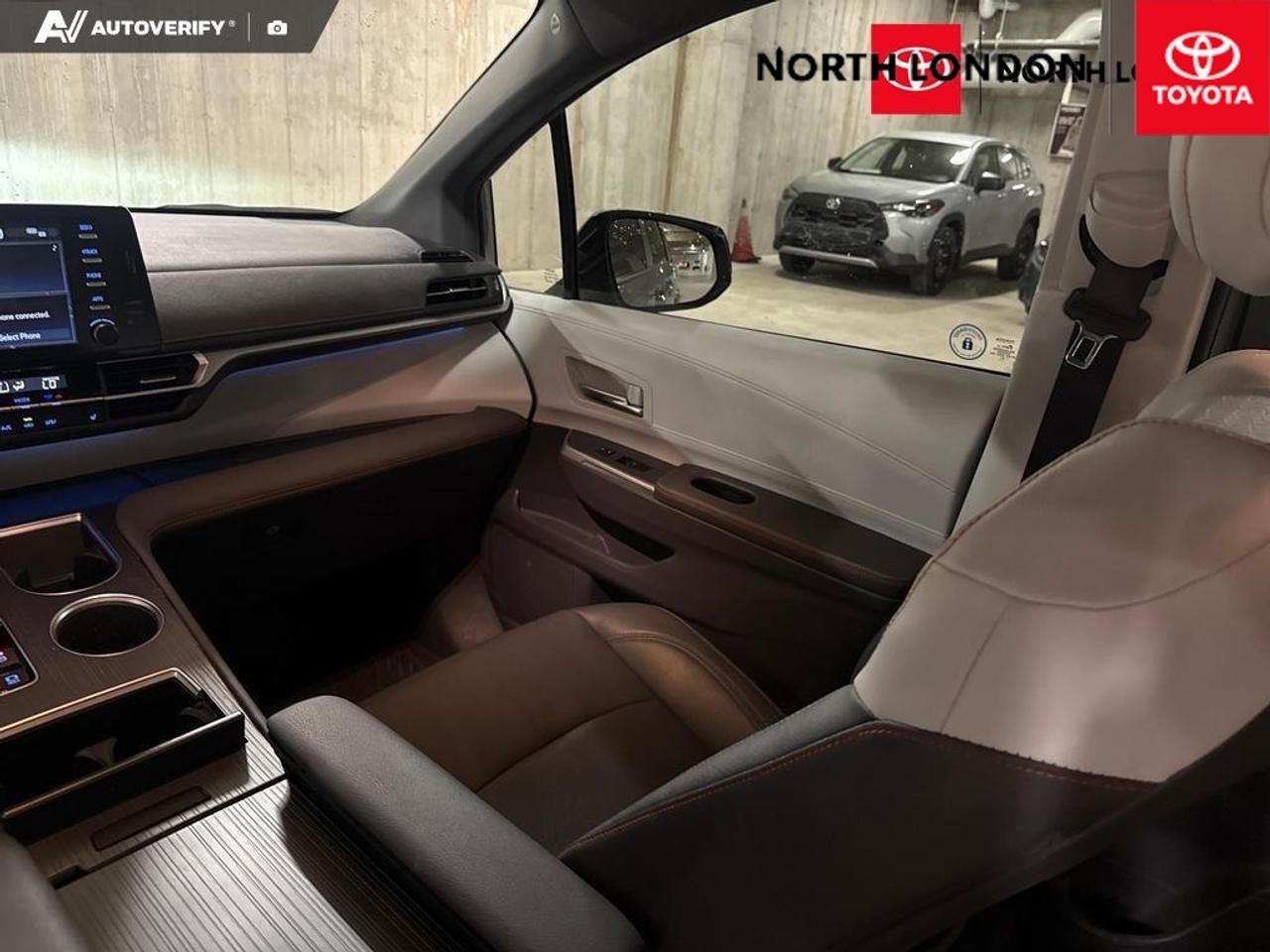 2024 Toyota Sienna  Photo