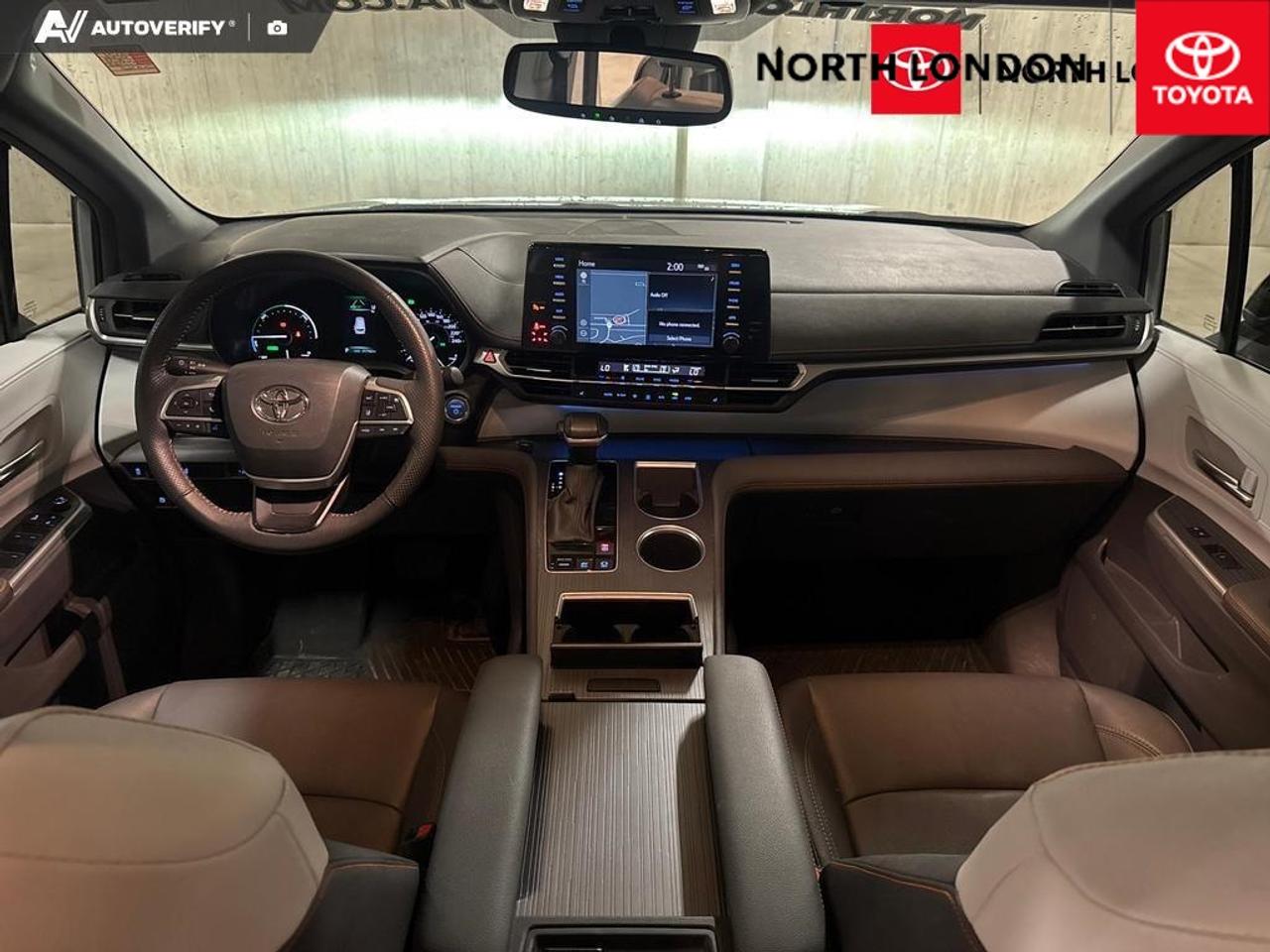 2024 Toyota Sienna  Photo