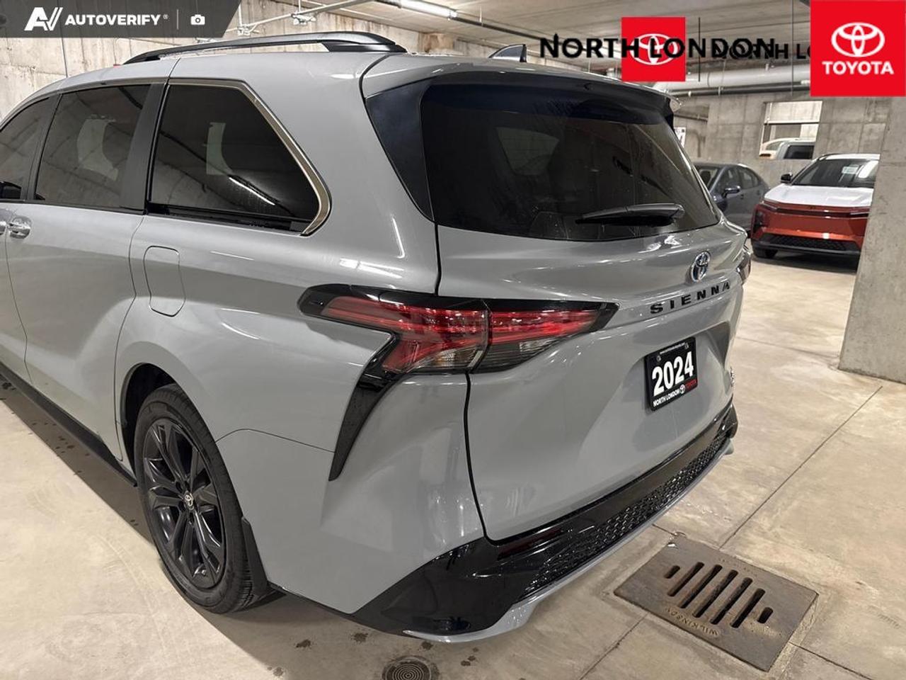 2024 Toyota Sienna  Photo