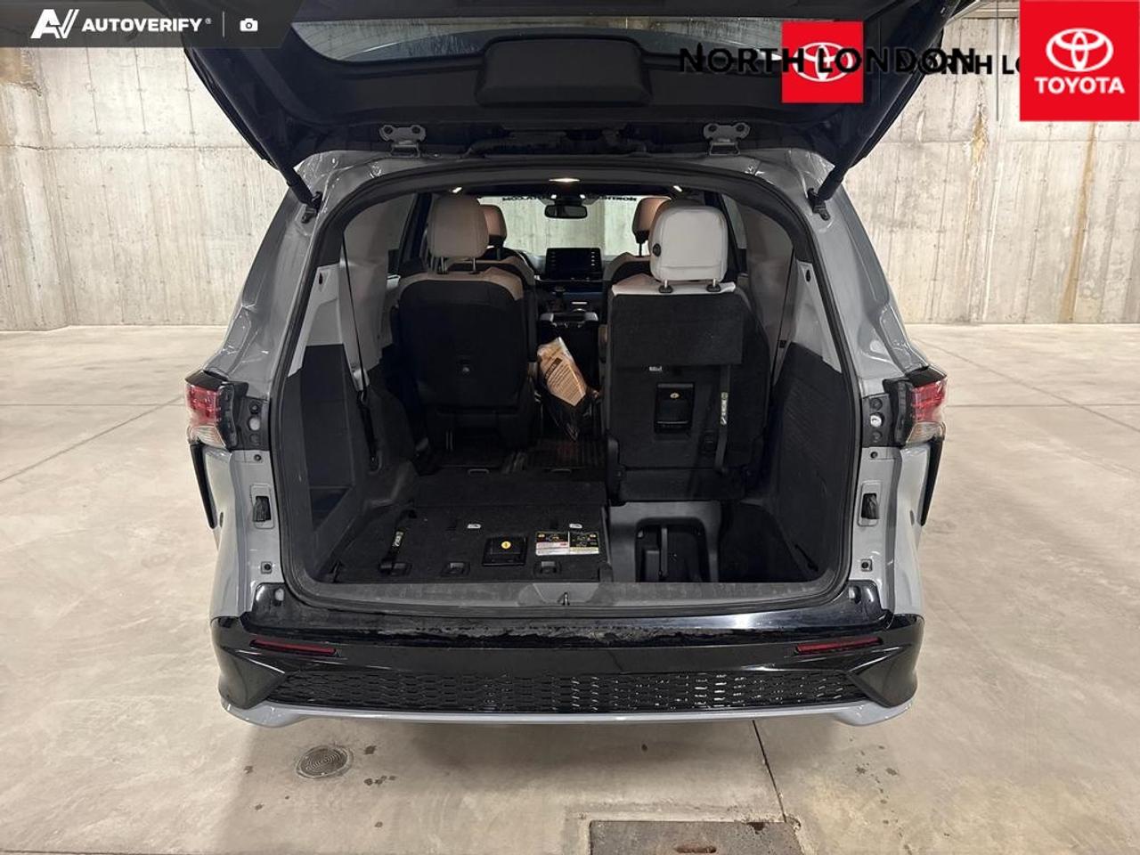 2024 Toyota Sienna  Photo