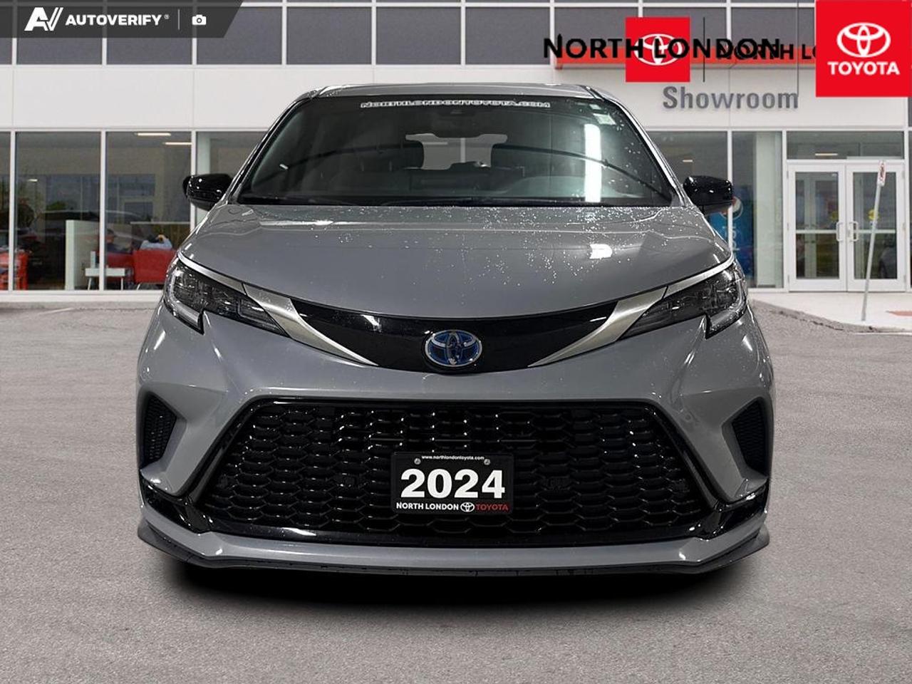 2024 Toyota Sienna  Photo